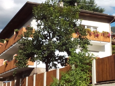 Appartamento giardino a Merano con piscina e WiFi