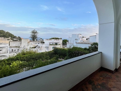Appartamento in vendita a Capri