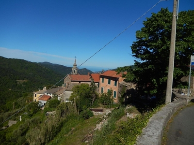 Appartamento in vendita a Castiglione Chiavarese