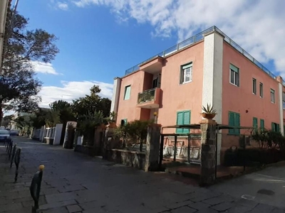 Appartamento in vendita a Ischia