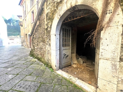 Appartamento in vendita a Isola Del Liri Frosinone