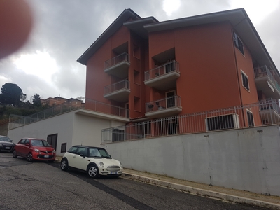 Appartamento in vendita a Palombara Sabina