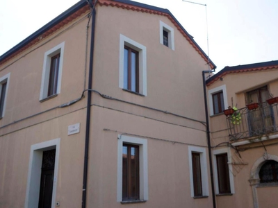 Appartamento in vendita a Santo Stefano Di Rogliano