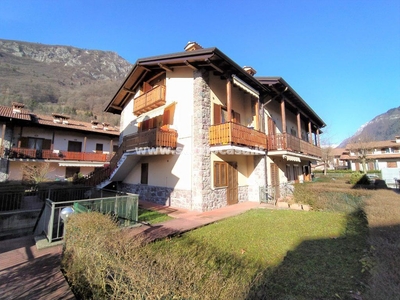 Appartamento in vendita a Villa D'Ogna
