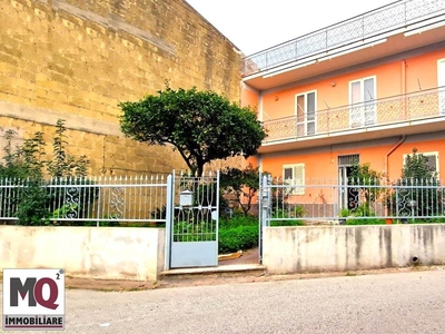 Appartamento indipendente in Via Fiumara 3 a Mondragone