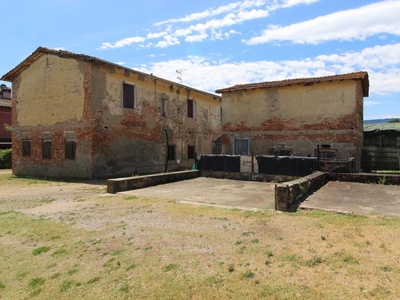 Casa colonica in vendita a San Giovanni Valdarno