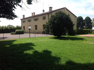 Casa indipendente in affitto a Ferrara