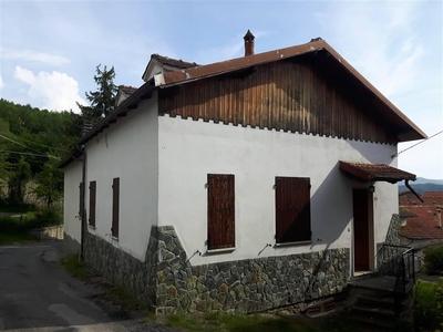 Casa indipendente in vendita a Albera Ligure