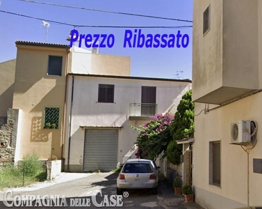 Casa indipendente in vendita a Borgia