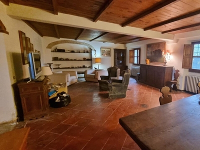 Casa indipendente in vendita a Borgo San Lorenzo