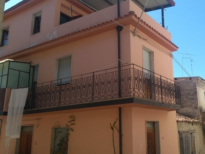 Casa indipendente in vendita a Bova Marina