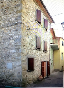 Casa indipendente in vendita a Castel Focognano