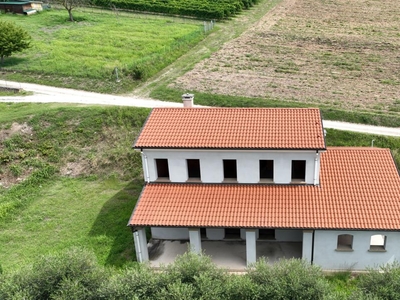 Casa indipendente in vendita a Cinto Euganeo