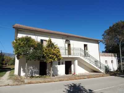 Casa indipendente in vendita a Corvara