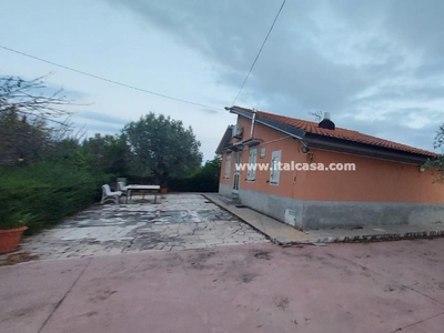 Casa indipendente in vendita a Crotone