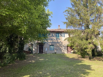 Casa indipendente in vendita a Faenza