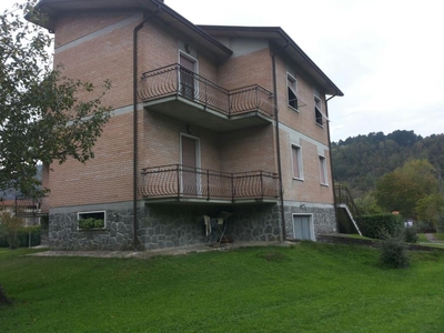 Casa indipendente in vendita a Fivizzano