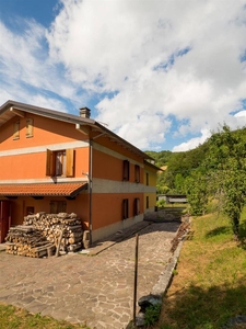 Casa indipendente in vendita a Frassinoro