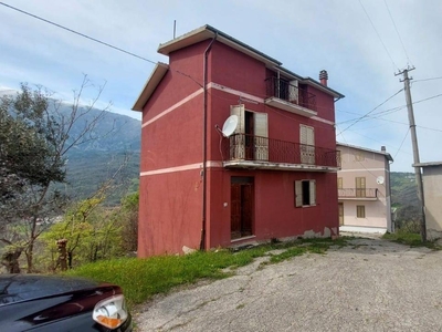 Casa indipendente in vendita a Gessopalena