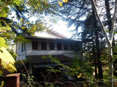 Casa indipendente in vendita a Lama Mocogno