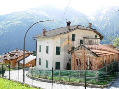 Casa indipendente in vendita a Rivamonte Agordino