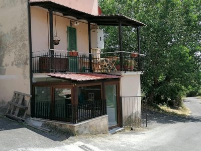 Casa indipendente in vendita a Sorano