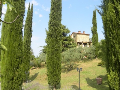 Casale in vendita a Arezzo