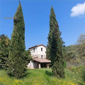 Casale in vendita a Montone