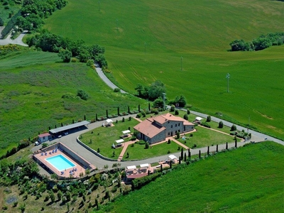 Casale in vendita a Volterra