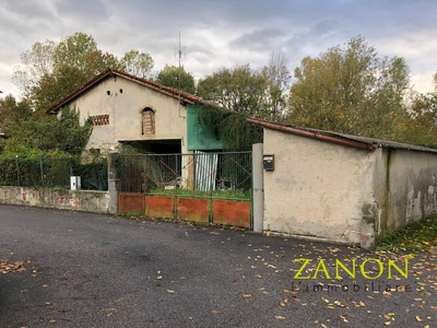 Magazzino in vendita a Gradisca D'Isonzo