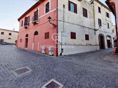 Magazzino in vendita a Montalto Di Castro