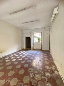 Palazzina commerciale in affitto a Empoli