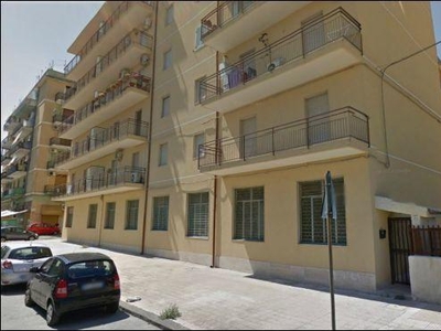 Palazzina commerciale in vendita a Siracusa