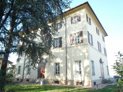 Palazzo in vendita a Bologna