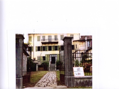 Palazzo in vendita a Borgo Valbelluna