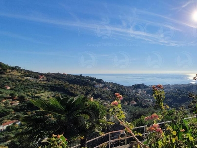 Porzione di casa in vendita a Alassio