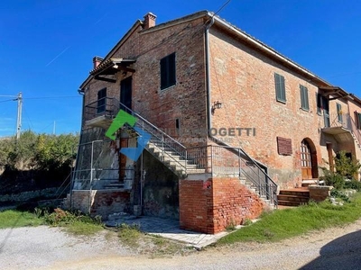 Porzione di casa in vendita a Asciano