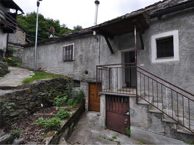 Porzione di casa in vendita a Bognanco