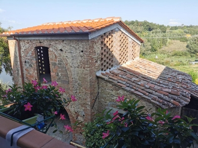 Porzione di casa in vendita a Casciana Terme Lari