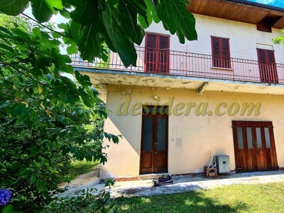 Porzione di casa in vendita a Castelletto Sopra Ticino