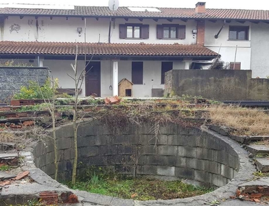 Porzione di casa in Vendita a Cavaglià Cascina Ciocchette