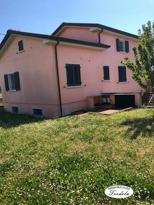 Porzione di casa in vendita a Fosdinovo