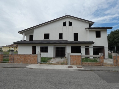 Porzione di casa in vendita a Tresignana