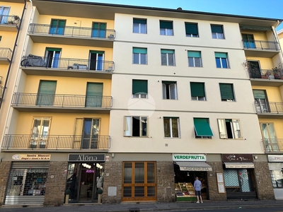Quadrilocale in vendita a Firenze, Soffiano Centro
