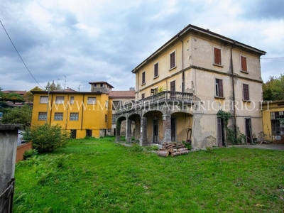 Rustico in vendita a Caprino Bergamasco