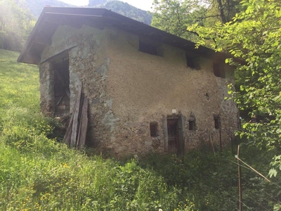 Rustico in vendita a Mezzoldo