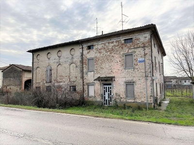 Rustico in vendita a Polesine Zibello