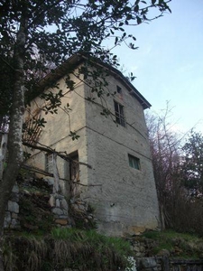 Rustico in vendita a Val Brembilla