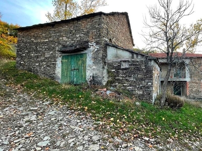 Rustico in vendita a Varsi