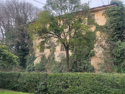 Rustico in Via Olivè, 70, Verona (VR)